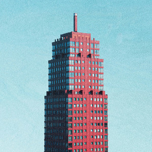 边吮奶边做爰视频真人
