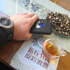 边吮奶边做爰视频真人
